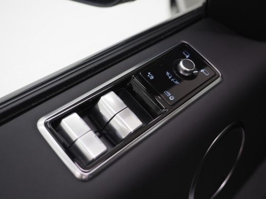 Land Rover Range Rover Sport P400e Limited Edition | Koel/verwarmbare stoelen | Black Pack | Afn trekhaak | Pano | Koelbox | 2... ActivLease financial lease
