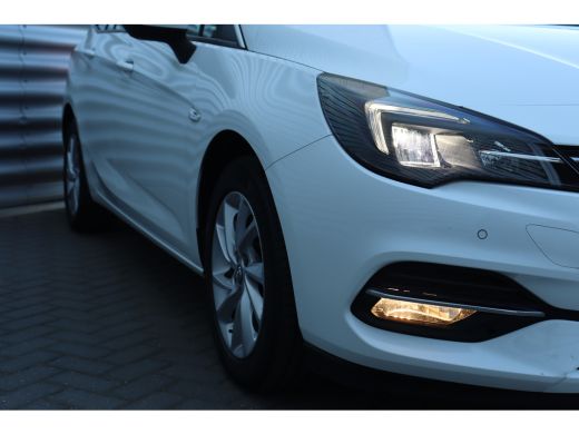 Opel Astra Sports Tourer 1.2 TURBO 130PK BUSINESS ELEGANCE / NAVI / LEDER / CLIMA / AGR / PDC / 16" LMV / CA... ActivLease financial lease
