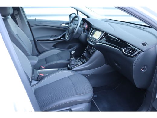Opel Astra Sports Tourer 1.2 TURBO 130PK BUSINESS ELEGANCE / NAVI / LEDER / CLIMA / AGR / PDC / 16" LMV / CA... ActivLease financial lease