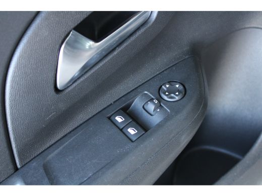 Opel Corsa 1.2 Edition | DAB ontvanger | Lichtmetalen velgen 16" | Parkeersensor achter ActivLease financial lease