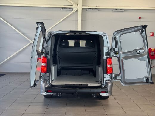 Opel Vivaro 2.0 180 pk Aut. L3 Dubbele Cabine Irmscher Sport | Irmscher Sport Bodykit | Volledig custom leder... ActivLease financial lease
