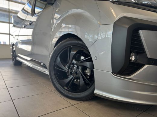 Opel Vivaro 2.0 180 pk Aut. L3 Dubbele Cabine Irmscher Sport | Irmscher Sport Bodykit | Volledig custom leder... ActivLease financial lease