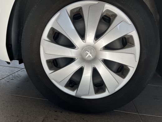 Peugeot 108 Peugeot 1.0 e-VTi Active | Airco | Bluetooth telefoonvoorbereiding | DAB ontvanger ActivLease financial lease