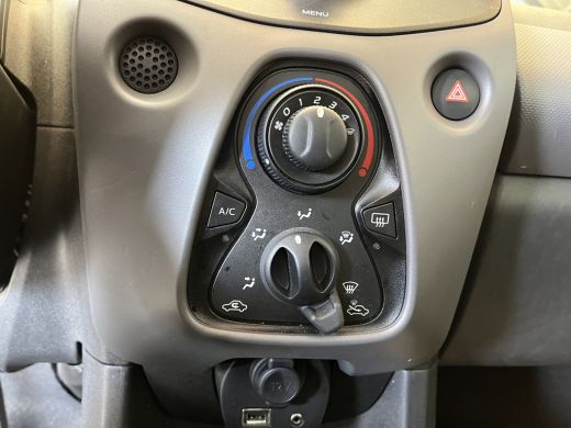 Peugeot 108 Peugeot 1.0 e-VTi Active | Airco | Bluetooth telefoonvoorbereiding | DAB ontvanger ActivLease financial lease