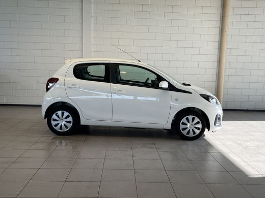 Peugeot 108 Peugeot 1.0 e-VTi Active | Airco | Bluetooth telefoonvoorbereiding | DAB ontvanger ActivLease financial lease