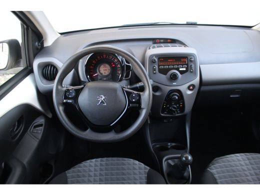 Peugeot 108 1.0 e-VTi Active | Airco | Elek. Ramen | Stuurw. Bediening | Bluetooth | DAB | | Airco | Elek. Ra... ActivLease financial lease