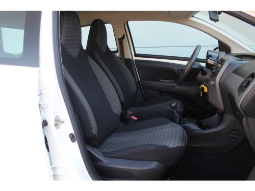 Peugeot 108 1.0 e-VTi Active | Airco | Elek. Ramen | Stuurw. Bediening | Bluetooth | DAB | | Airco | Elek. Ra... ActivLease financial lease