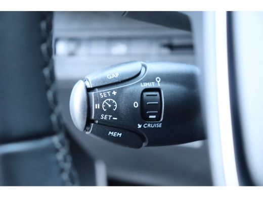 Peugeot 5008 1.2 PURETECH 130PK 7-ZITS ALLURE / NAVI / LEDER / CLIMA / PDC / 19" LMV / CAMERA / KEYLESS/ ADAPT... ActivLease financial lease