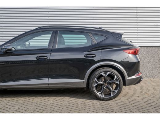 Seat Formentor CUPRA  1.4 e-Hybrid 245PK VZ Performance | Trekhaak | Winterpakket| Camera| ActivLease financial lease
