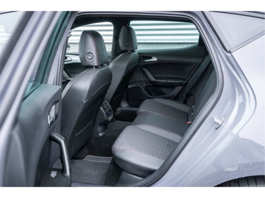 Seat Leon SEAT 1.4 TSI 204 PK eHybrid PHEV FR Business Intense | Panoramadak | Keyless | Achteruitrijcamera... ActivLease financial lease