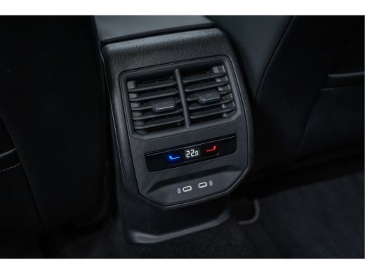 Seat Leon SEAT 1.4 TSI 204 PK eHybrid PHEV FR Business Intense | Panoramadak | Keyless | Achteruitrijcamera... ActivLease financial lease
