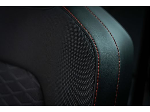Seat Leon SEAT 1.4 TSI 204 PK eHybrid PHEV FR Business Intense | Panoramadak | Keyless | Achteruitrijcamera... ActivLease financial lease