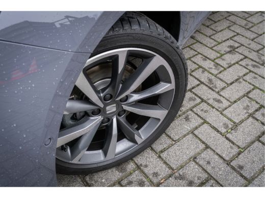 Seat Leon SEAT 1.4 TSI 204 PK eHybrid PHEV FR Business Intense | Panoramadak | Keyless | Achteruitrijcamera... ActivLease financial lease