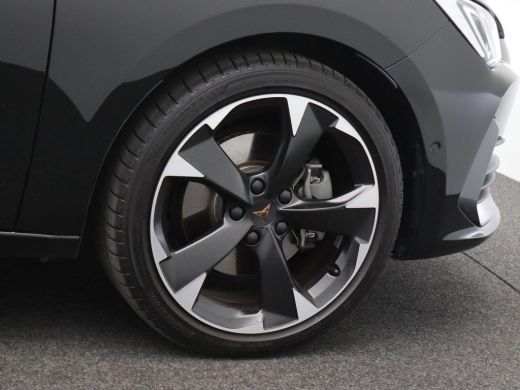 Seat Leon Sportstourer 1.4 e-Hybrid Business 204PK DSG full led, adaptive cruise, keyless, achteruitrijcamera, stuur-sto... ActivLease financial lease