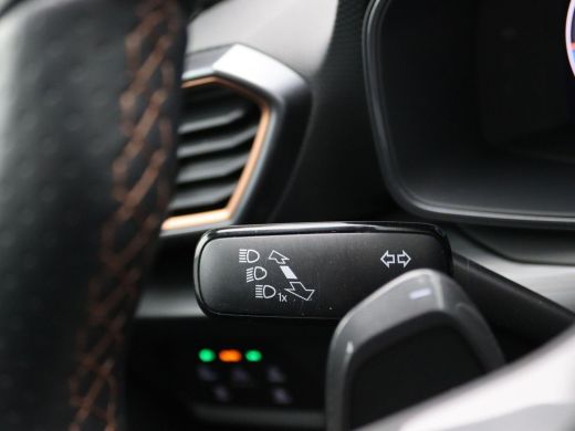 Seat Leon Sportstourer 1.4 e-Hybrid Business 204PK DSG full led, adaptive cruise, keyless, achteruitrijcamera, stuur-sto... ActivLease financial lease