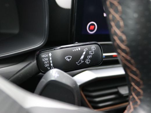 Seat Leon Sportstourer 1.4 e-Hybrid Business 204PK DSG full led, adaptive cruise, keyless, achteruitrijcamera, stuur-sto... ActivLease financial lease