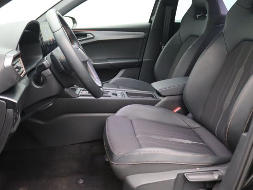 Seat Leon Sportstourer 1.4 e-Hybrid Business 204PK DSG full led, adaptive cruise, keyless, achteruitrijcamera, stuur-sto... ActivLease financial lease