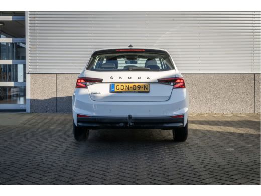 Skoda Fabia Škoda 1.0 TSI Business Edition | Navigatie-pakket | Trekhaak ActivLease financial lease