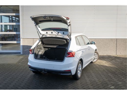 Skoda Fabia Škoda 1.0 TSI Business Edition | Navigatie-pakket | Trekhaak ActivLease financial lease