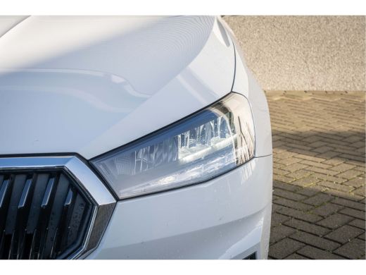 Skoda Fabia Škoda 1.0 TSI Business Edition | Navigatie-pakket | Trekhaak ActivLease financial lease