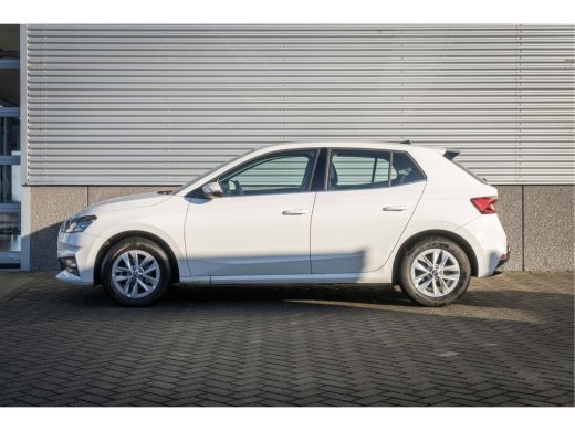 Skoda Fabia Škoda 1.0 TSI Business Edition | Navigatie-pakket | Trekhaak ActivLease financial lease
