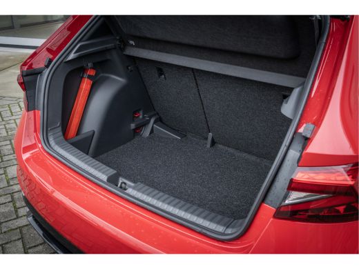 Skoda Fabia 1.0 TSI Monte Carlo | Achteruitrijcamera | Verwarmbare stoelen | Adaptieve Cruise control | Trave... ActivLease financial lease