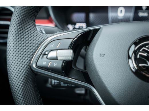 Skoda Fabia 1.0 TSI Monte Carlo | Achteruitrijcamera | Verwarmbare stoelen | Adaptieve Cruise control | Trave... ActivLease financial lease