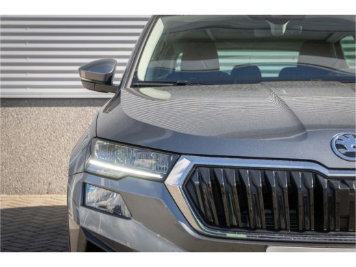 Skoda Karoq 1.5 TSI 150PK DSG ACT Business Edition | Camera| Smartlink| ACC| ActivLease financial lease