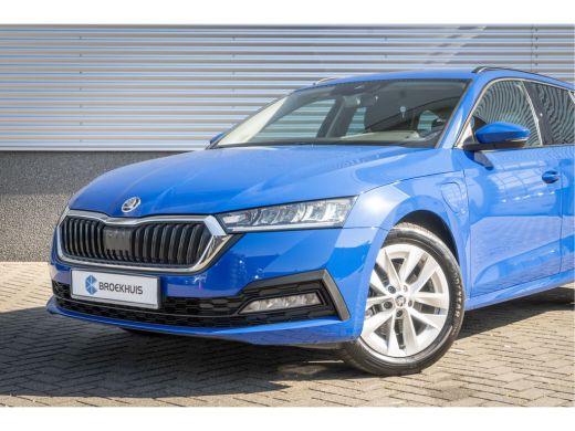Skoda Octavia Combi Škoda 1.4 TSI iV 204 pk DSG PHEV Ambition |Carplay| stoel+ stuur verwarming| Cruise| ActivLease financial lease
