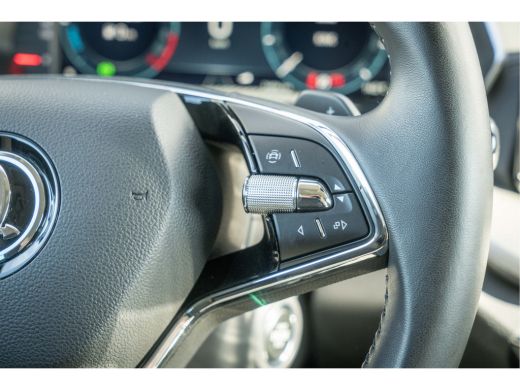 Skoda Octavia Combi Škoda 1.4 TSI iV 204 pk DSG PHEV Ambition |Carplay| stoel+ stuur verwarming| Cruise| ActivLease financial lease