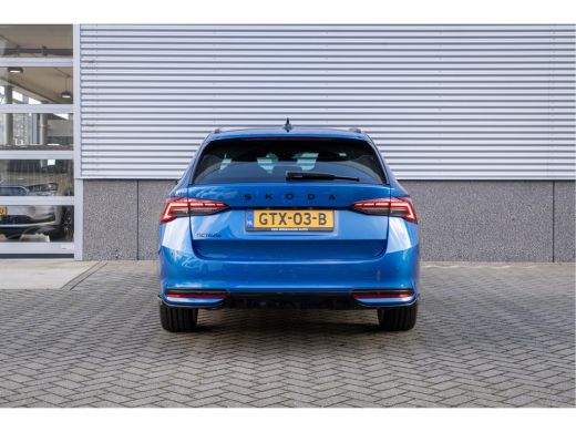 Skoda Octavia Combi Škoda 1.5 TSI 150pk DSG MHEV Sportline Business | Black pakket Body| ActivLease financial lease