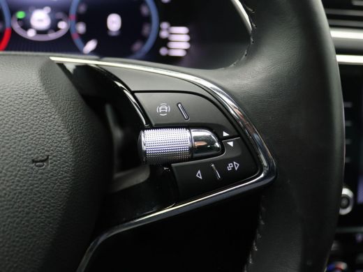 Skoda Superb Combi 1.4 TSI iV Business Edition 218PK DSG Achteruitrijcamera, Keyless, Virtual Cockpit, Cruise ... ActivLease financial lease