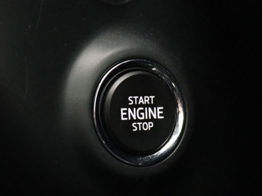 Skoda Superb Combi 1.4 TSI iV Business Edition 218PK DSG Achteruitrijcamera, Keyless, Virtual Cockpit, Cruise ... ActivLease financial lease