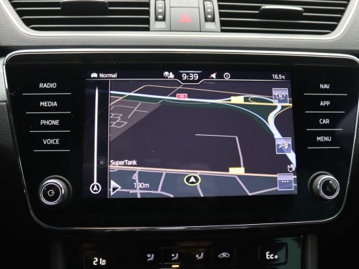 Skoda Superb Combi 1.4 TSI iV Business Edition 218PK DSG Achteruitrijcamera, Keyless, Virtual Cockpit, Cruise ... ActivLease financial lease