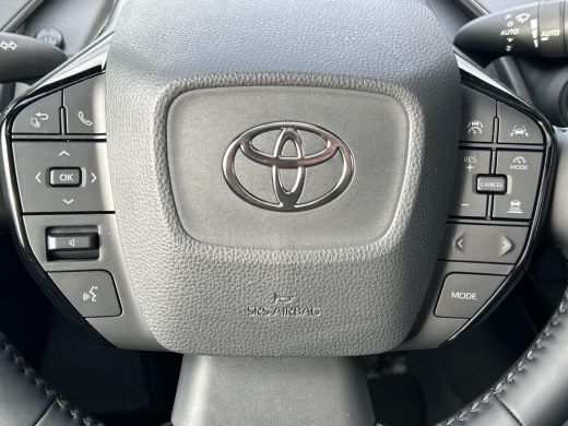Toyota Prius 2.0 Plug-in Executive **PANORAMADAK/ DODEHOEKDETECTIE/ STOELVERWARMING/ STUURVERWARMING/ 36 MAAND... ActivLease financial lease