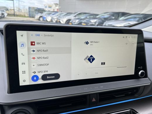 Toyota Prius 2.0 Plug-in Executive **PANORAMADAK/ DODEHOEKDETECTIE/ STOELVERWARMING/ STUURVERWARMING/ 36 MAAND... ActivLease financial lease