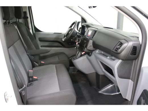 Toyota ProAce D-4D 145PK L2H1 LANG EURO 6 ActivLease financial lease