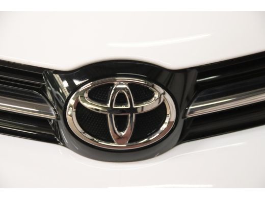 Toyota ProAce D-4D 145PK L2H1 LANG EURO 6 ActivLease financial lease