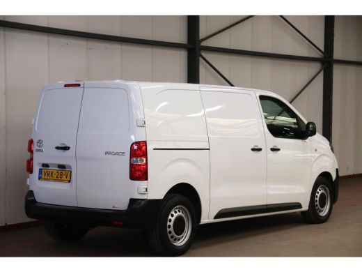 Toyota ProAce D-4D 145PK L2H1 LANG EURO 6 ActivLease financial lease