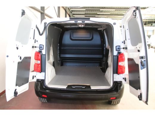 Toyota ProAce D-4D 145PK L2H1 LANG EURO 6 ActivLease financial lease