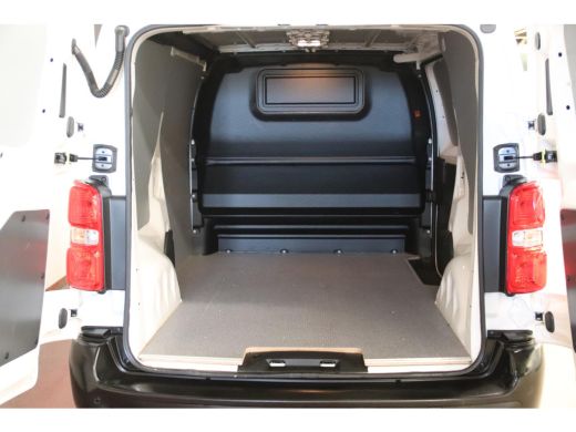 Toyota ProAce D-4D 145PK L2H1 LANG EURO 6 ActivLease financial lease