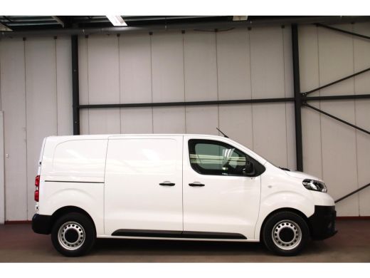 Toyota ProAce D-4D 145PK L2H1 LANG EURO 6 ActivLease financial lease