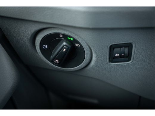 Volkswagen Crafter 140Pk L3/H3 | Bank 3 pers. | Apple Carplay/Android Auto | Trekhaak | Camera | Nav | DAB | ActivLease financial lease