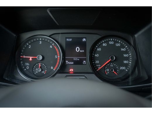 Volkswagen Crafter 140Pk L3/H3 | Bank 3 pers. | Apple Carplay/Android Auto | Trekhaak | Camera | Nav | DAB | ActivLease financial lease