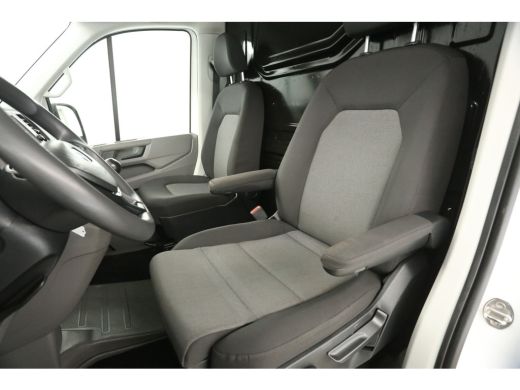 Volkswagen Crafter 35 2.0 TDI L3H3 177PK 3500KG Trekgew. Airco Camera Carplay Cruise Navi PDC Elektrpakket ActivLease financial lease