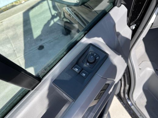 Volkswagen Crafter 35 2.0 TDI L3H3 Exclusive | BPM Vrij! | ACC | Camera achter | Navigatie | Apple CarPlay | ActivLease financial lease