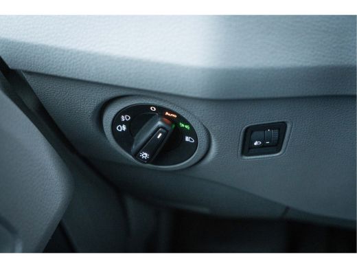 Volkswagen Crafter Volkswagen Highline L4 Pick-Up | 7 pers. | Apple Carplay/Android Auto | Navigatie | Airco | Cruis... ActivLease financial lease