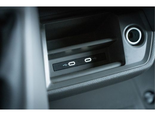 Volkswagen Crafter Volkswagen Highline L4 Pick-Up | 7 pers. | Apple Carplay/Android Auto | Navigatie | Airco | Cruis... ActivLease financial lease