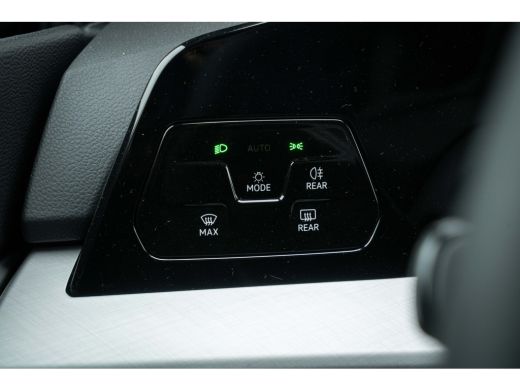 Volkswagen Golf Volkswagen Life Edition Inclusief €2000,- inruilvoordeel | | 'App-Connect' draadloze smartphone i... ActivLease financial lease