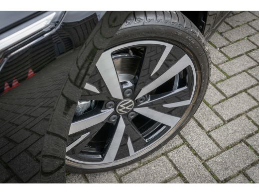 Volkswagen Golf Volkswagen Life Edition Inclusief €2000,- inruilvoordeel | | 'App-Connect' draadloze smartphone i... ActivLease financial lease